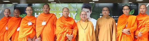 600518 พระพรหมบัณฑิต รอง กต รับแขก งานปริญญา 0