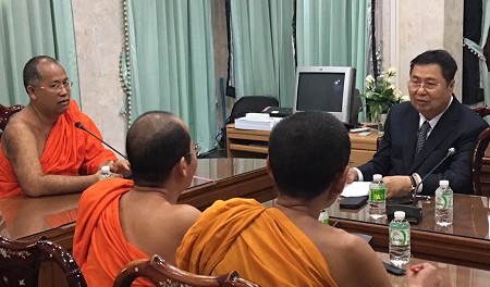 611221 ดร.คินฉ่วย ประธาน ABC หารือ รองฯ ต่างประเทศ มจร 0