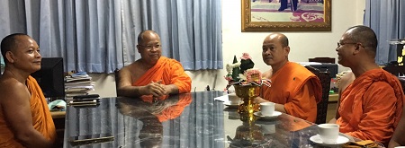 630717 พระโพธิคุณวิเทศ(พยอม) หารือและทำสามีจิกรรม รอง กต 0
