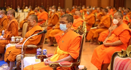630724 อธิการ รอง กต ร่วมเจริญพระพุทธมนต์ถวาย ร 10 0